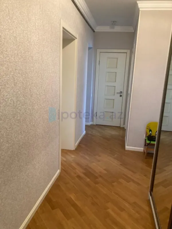 Satılır 3 otaqlı köhnə tikili 75 m²
