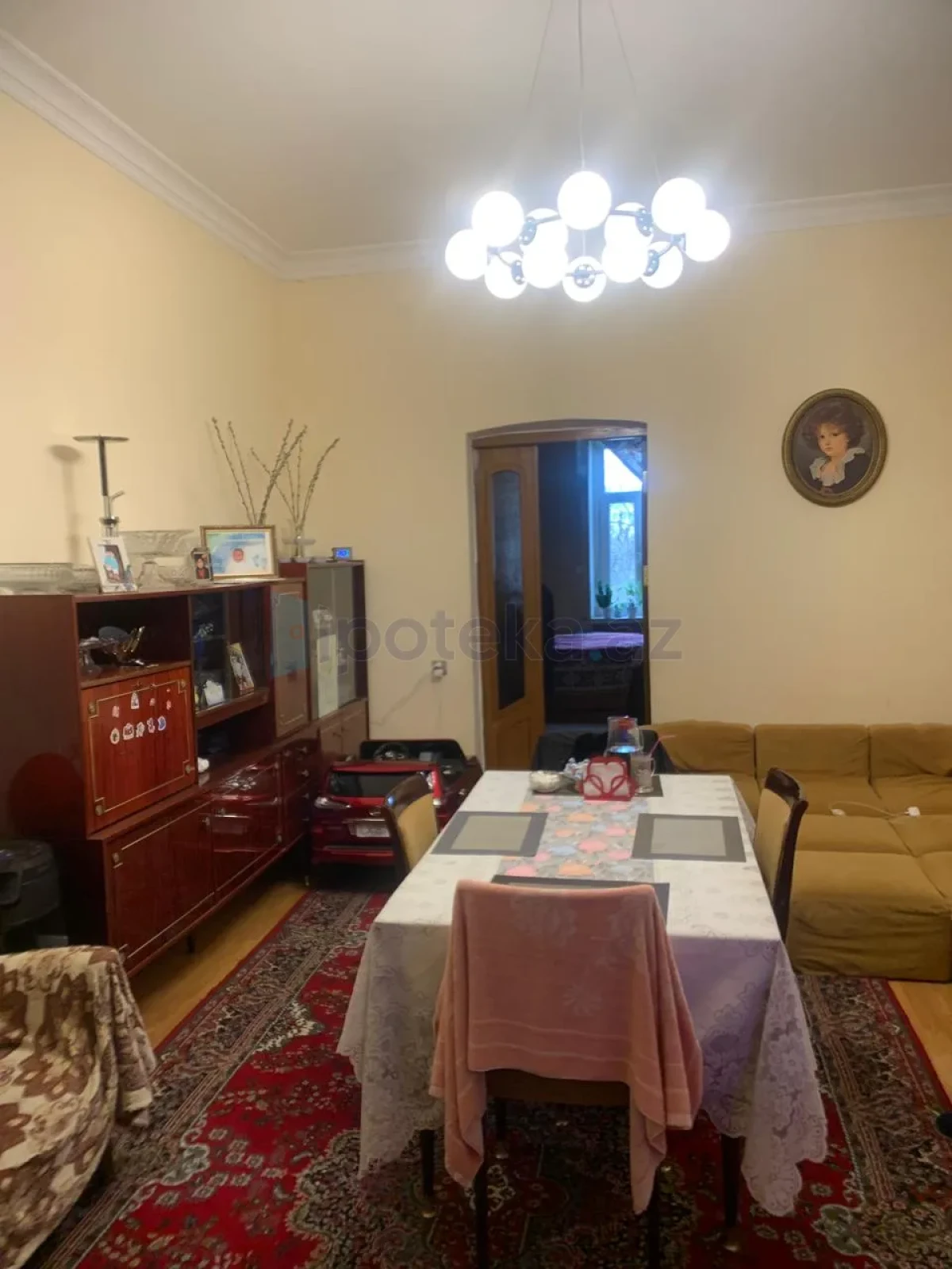 Satılır 2 otaqlı köhnə tikili 65 m²