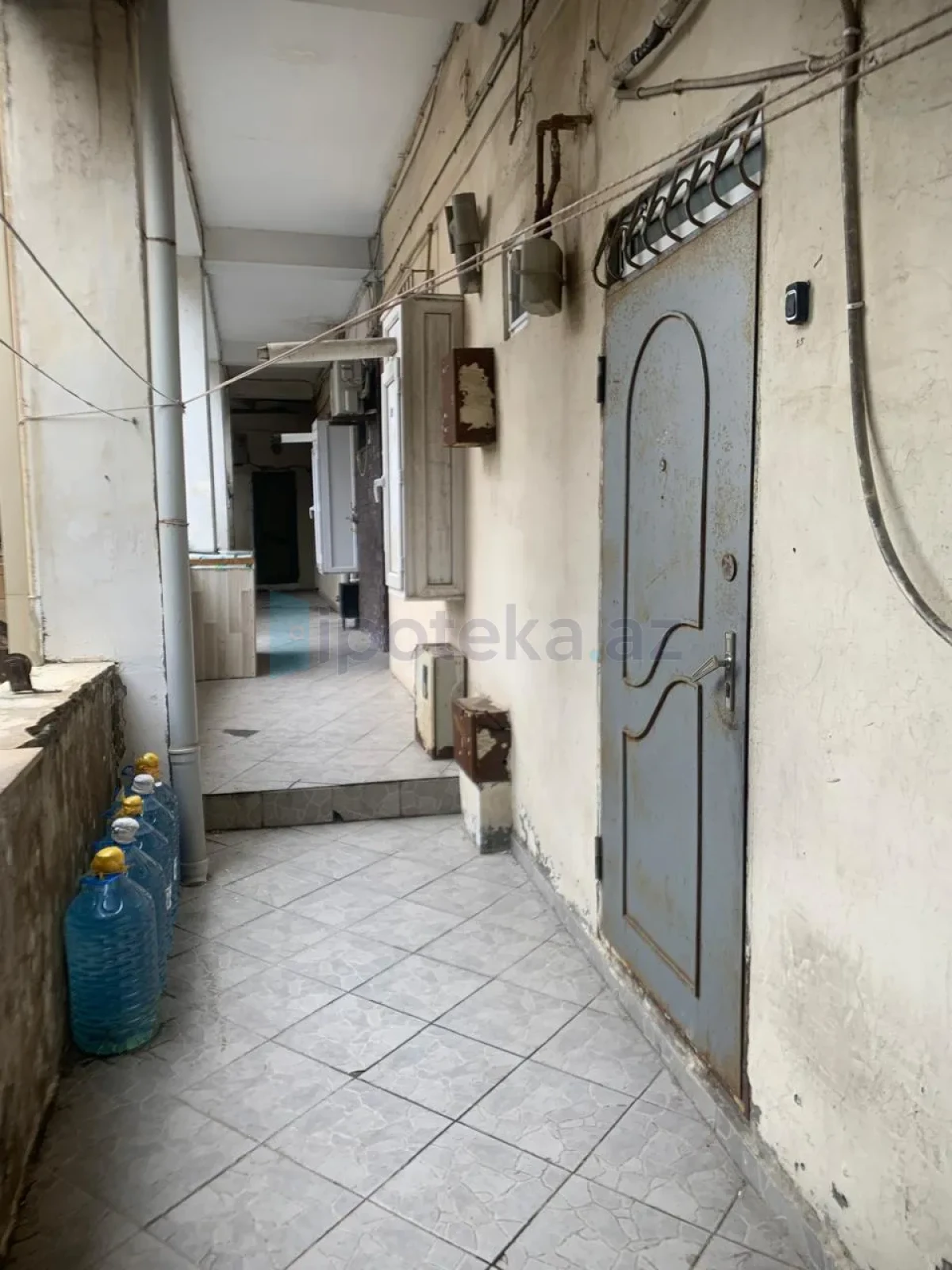 Satılır 2 otaqlı köhnə tikili 65 m²