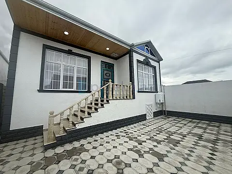 Satılır 3 otaqlı həyət evi 100 m²