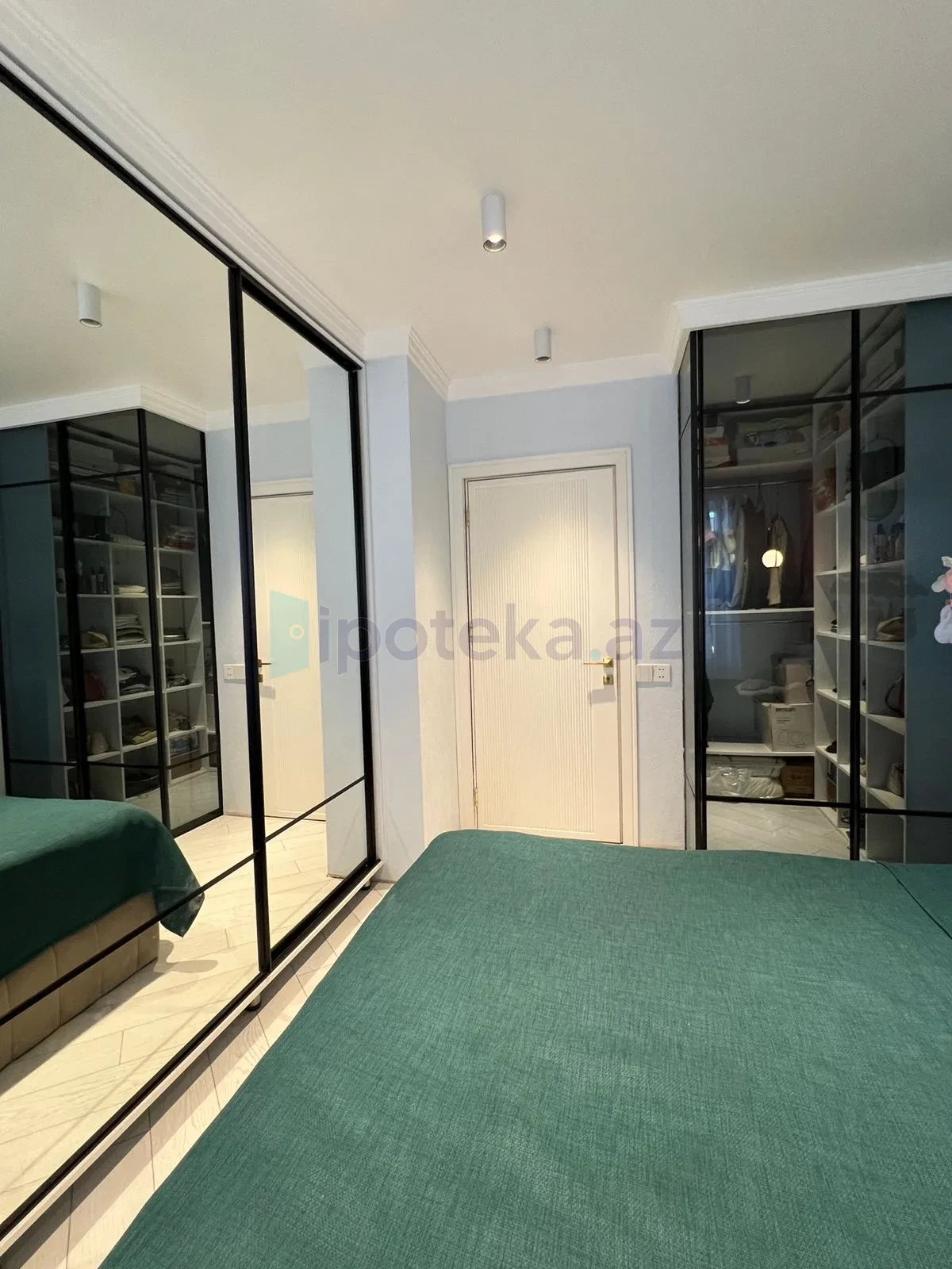 Satılır 3 otaqlı köhnə tikili 65 m²