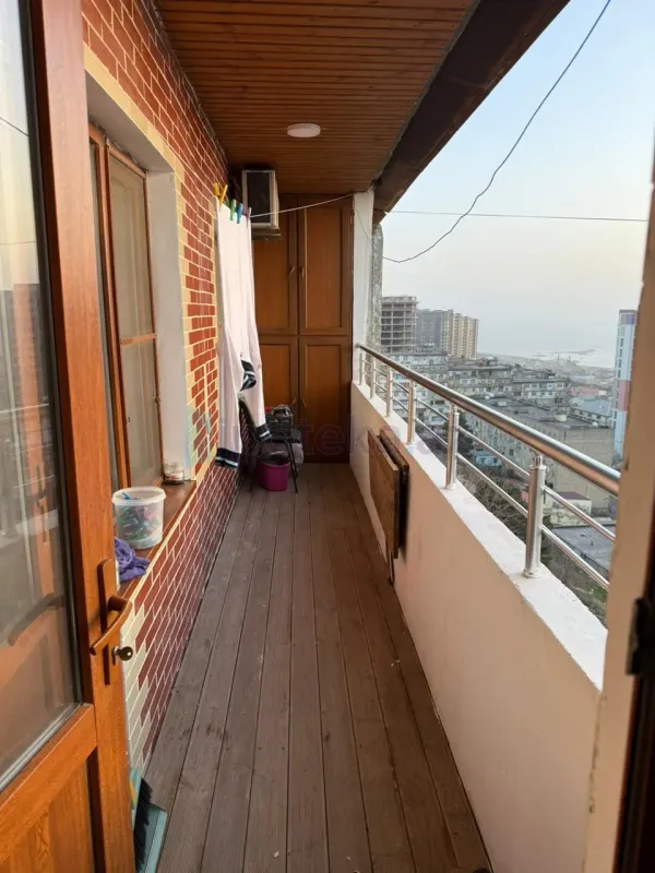Satılır 4 otaqlı köhnə tikili 120 m²