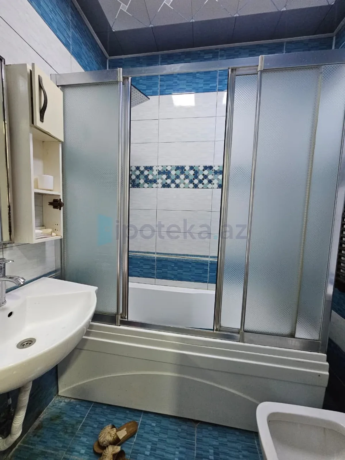 Satılır 3 otaqlı yeni tikili 70 m²