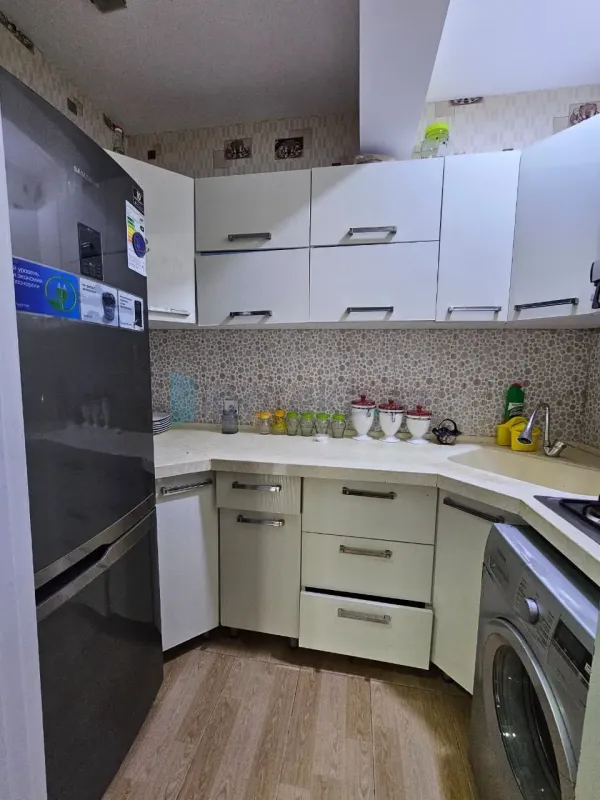 Satılır 3 otaqlı yeni tikili 70 m²