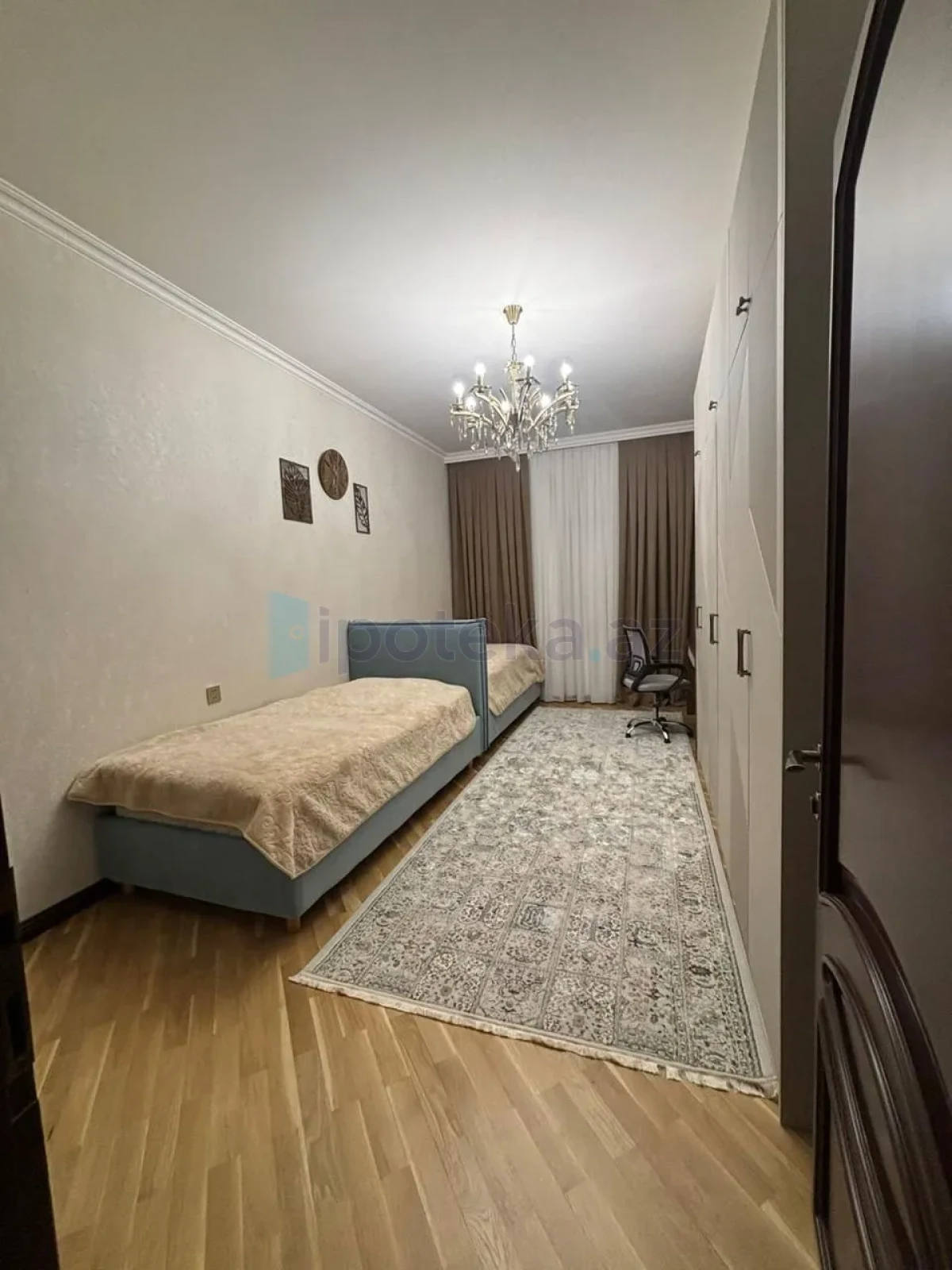 Satılır 4 otaqlı yeni tikili 165 m²