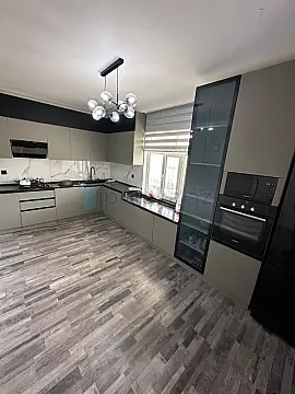 Satılır 4 otaqlı həyət evi 140 m²