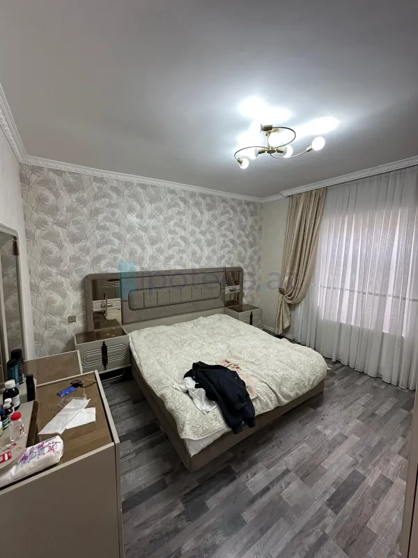 Satılır 4 otaqlı həyət evi 140 m²