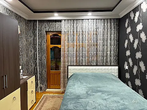 Satılır 2 otaqlı köhnə tikili 49 m²