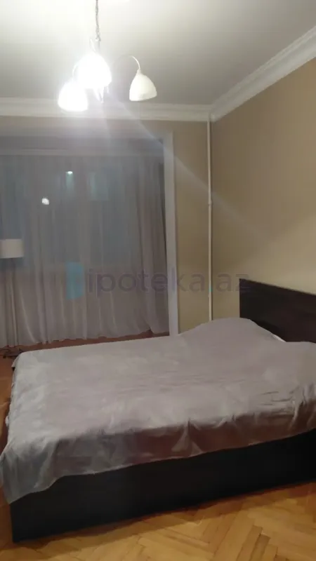Satılır 3 otaqlı köhnə tikili 72 m²