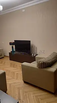 Satılır 3 otaqlı köhnə tikili 72 m² — Bakı 3 otaq 72.00 m²