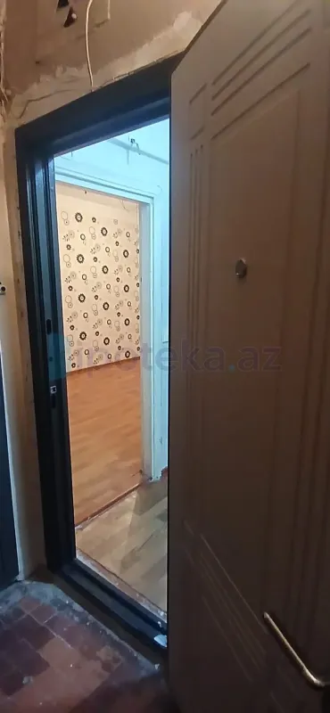 Satılır 2 otaqlı köhnə tikili 40 m²