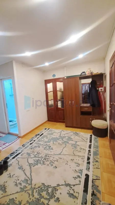 Satılır 3 otaqlı köhnə tikili 66.7 m²