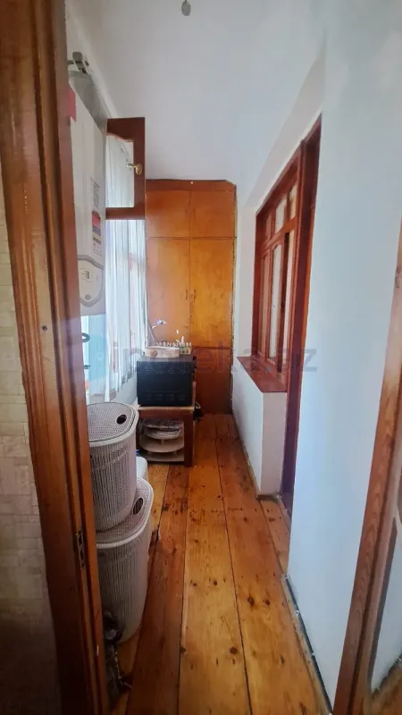 Satılır 3 otaqlı köhnə tikili 66.7 m²