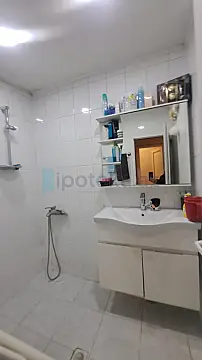 Satılır 3 otaqlı köhnə tikili 66.7 m²