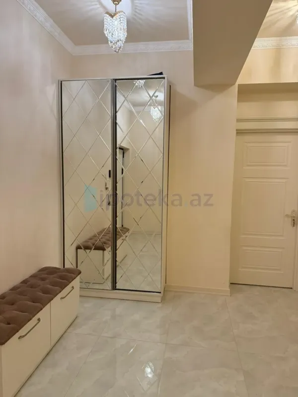 Satılır 3 otaqlı yeni tikili 120 m²