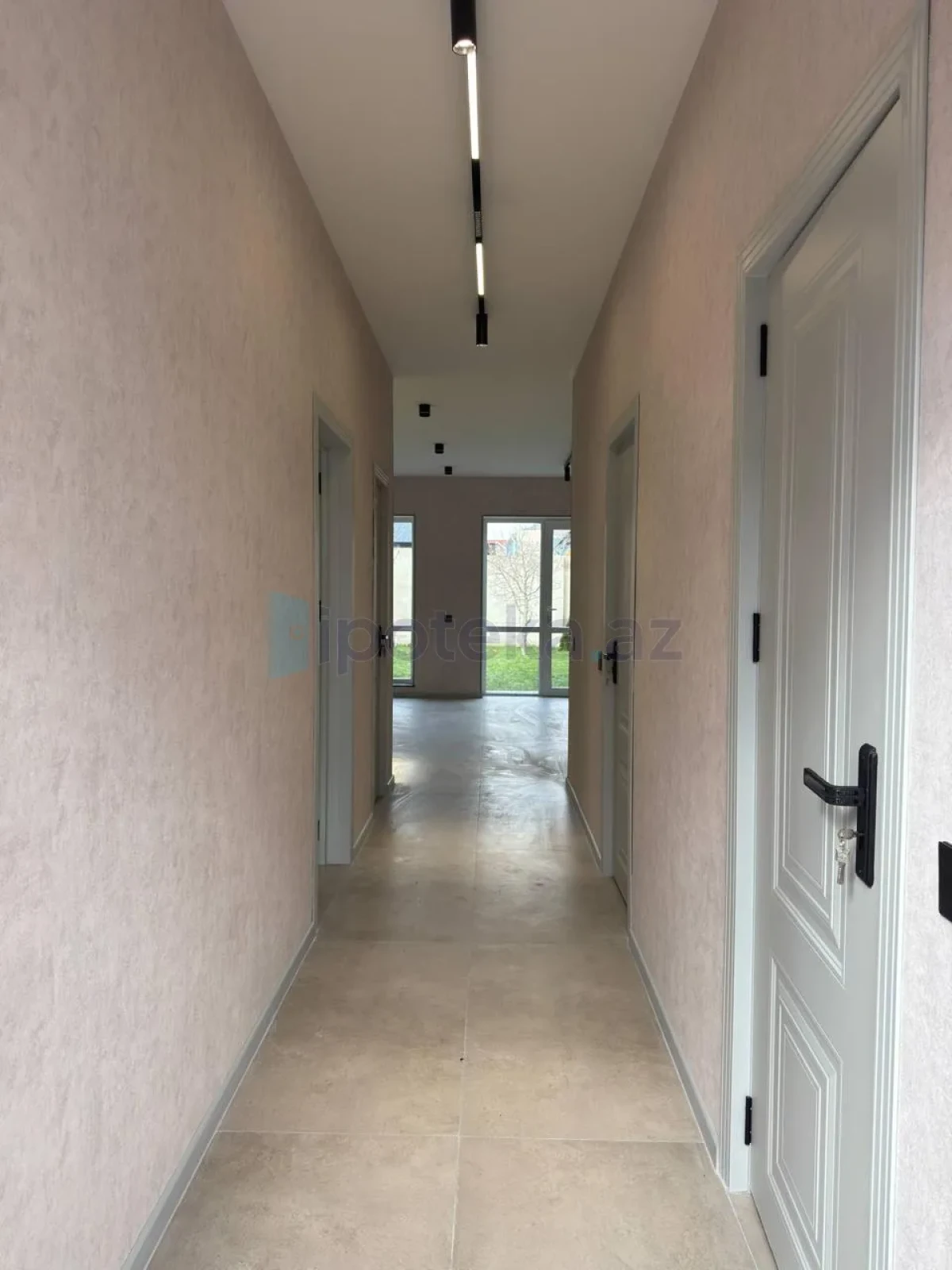 Satılır 1 otaqlı həyət evi 105 m²