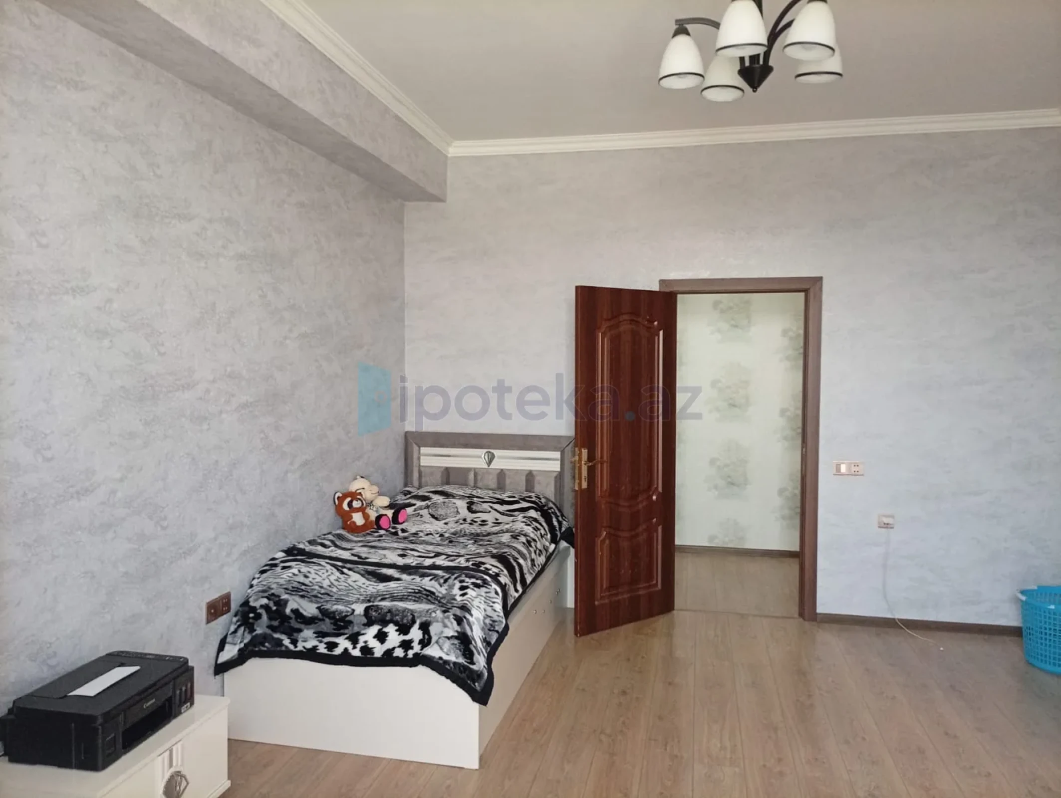 Satılır 3 otaqlı yeni tikili 98 m²