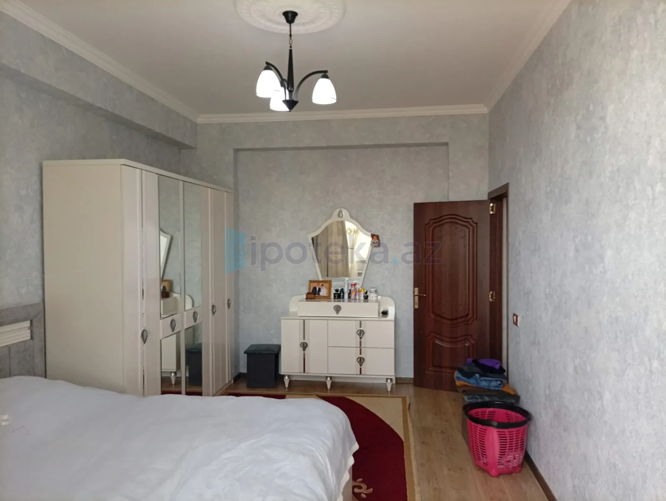 Satılır 3 otaqlı yeni tikili 98 m²