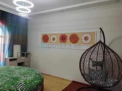Satılır 4 otaqlı həyət evi 100 m²