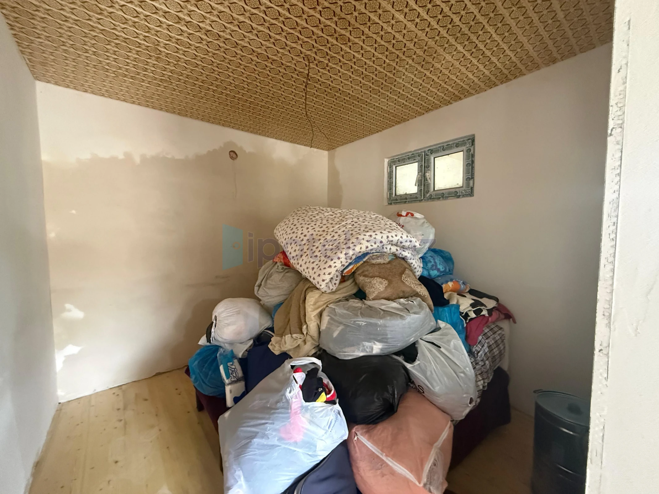 Satılır 4 otaqlı həyət evi 120 m²