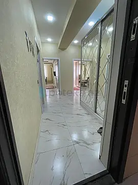 Satılır 2 otaqlı yeni tikili 61.8 m²