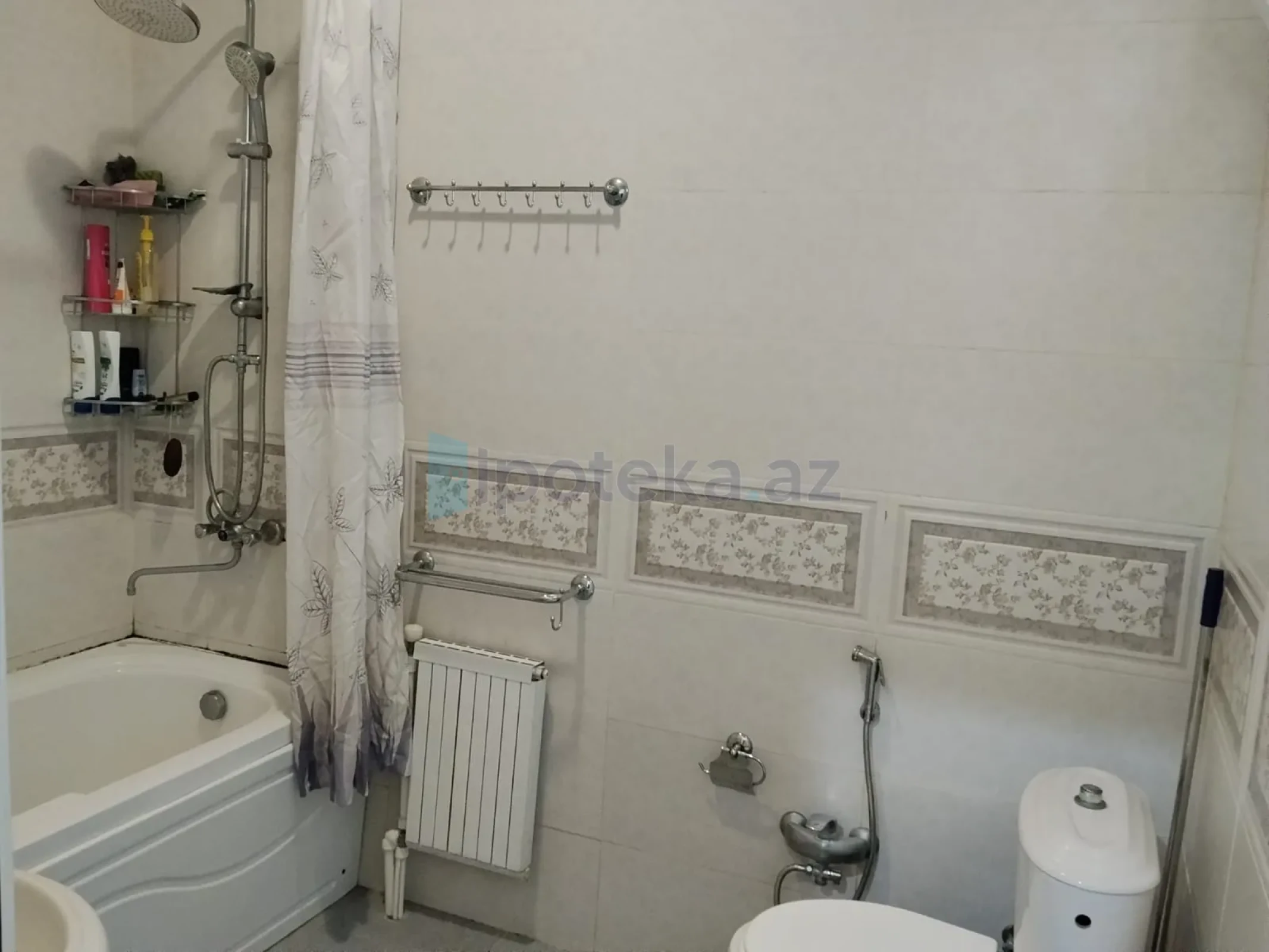 Satılır 4 otaqlı həyət evi 170 m²
