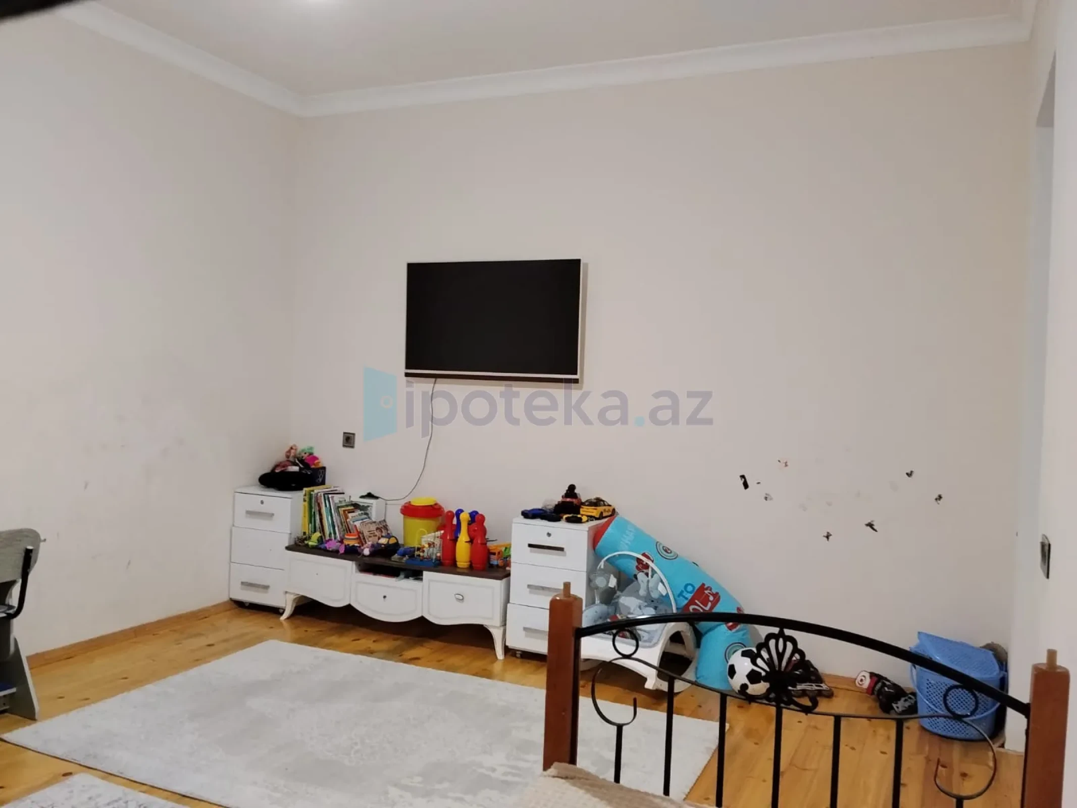Satılır 4 otaqlı həyət evi 170 m²