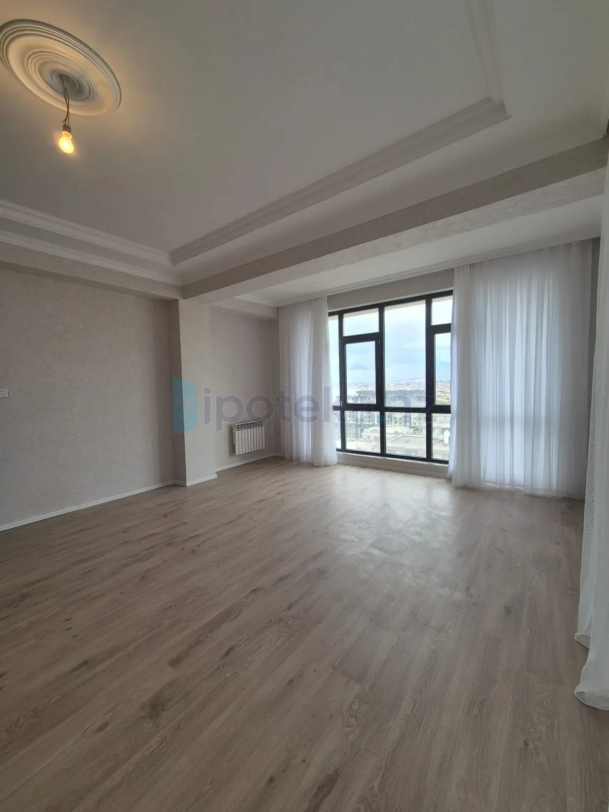 Satılır 3 otaqlı yeni tikili 106 m²