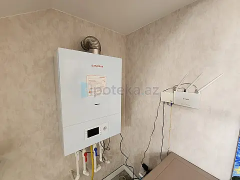 Satılır 5 otaqlı həyət evi 180 m²