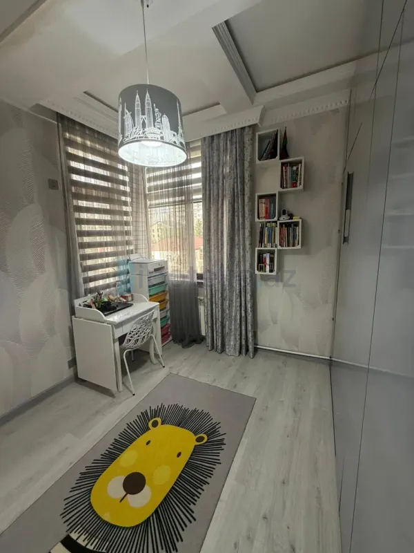 Satılır 3 otaqlı yeni tikili 90 m²