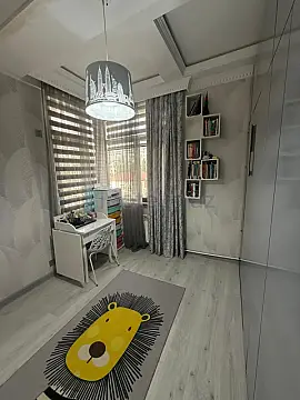 Satılır 3 otaqlı yeni tikili 90 m²