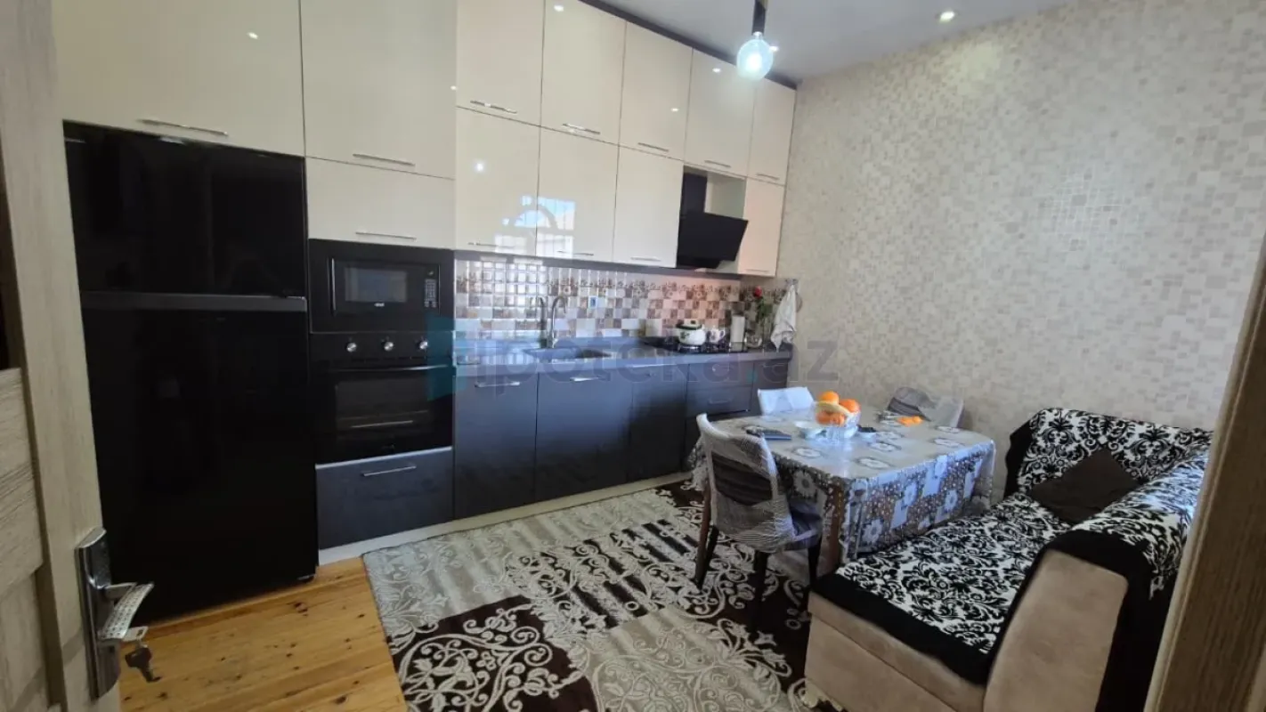 Satılır 4 otaqlı həyət evi 146 m²