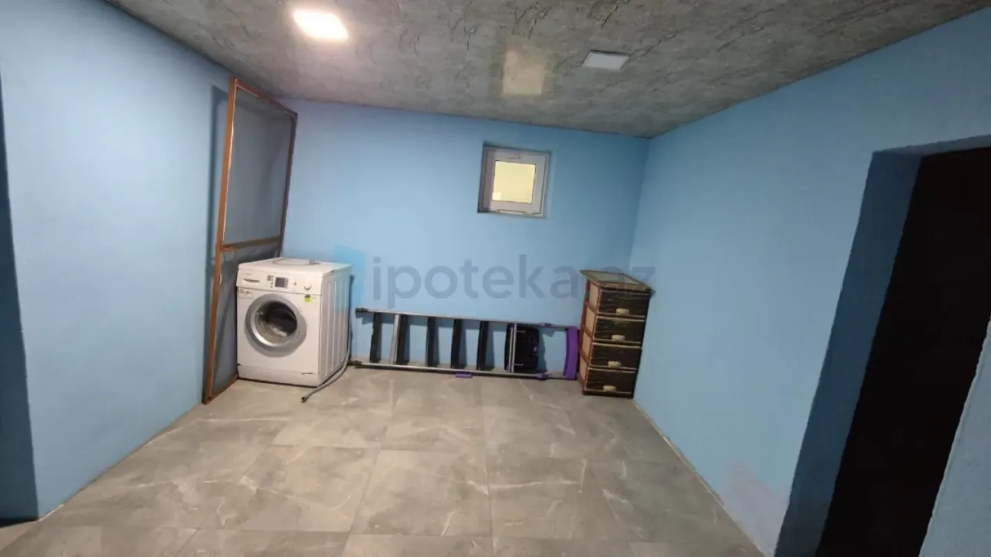 Satılır 4 otaqlı həyət evi 146 m²