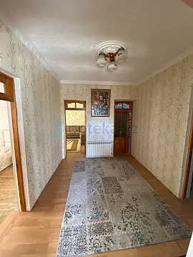 Satılır 4 otaqlı həyət evi 153 m²