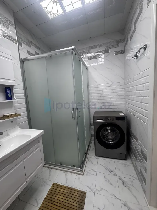 Satılır 2 otaqlı yeni tikili 75 m²