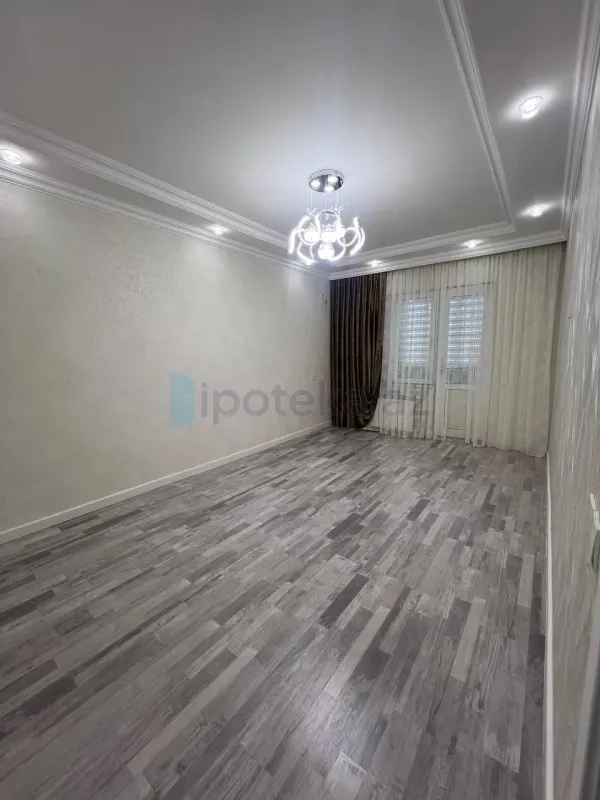 Satılır 2 otaqlı köhnə tikili 70 m²