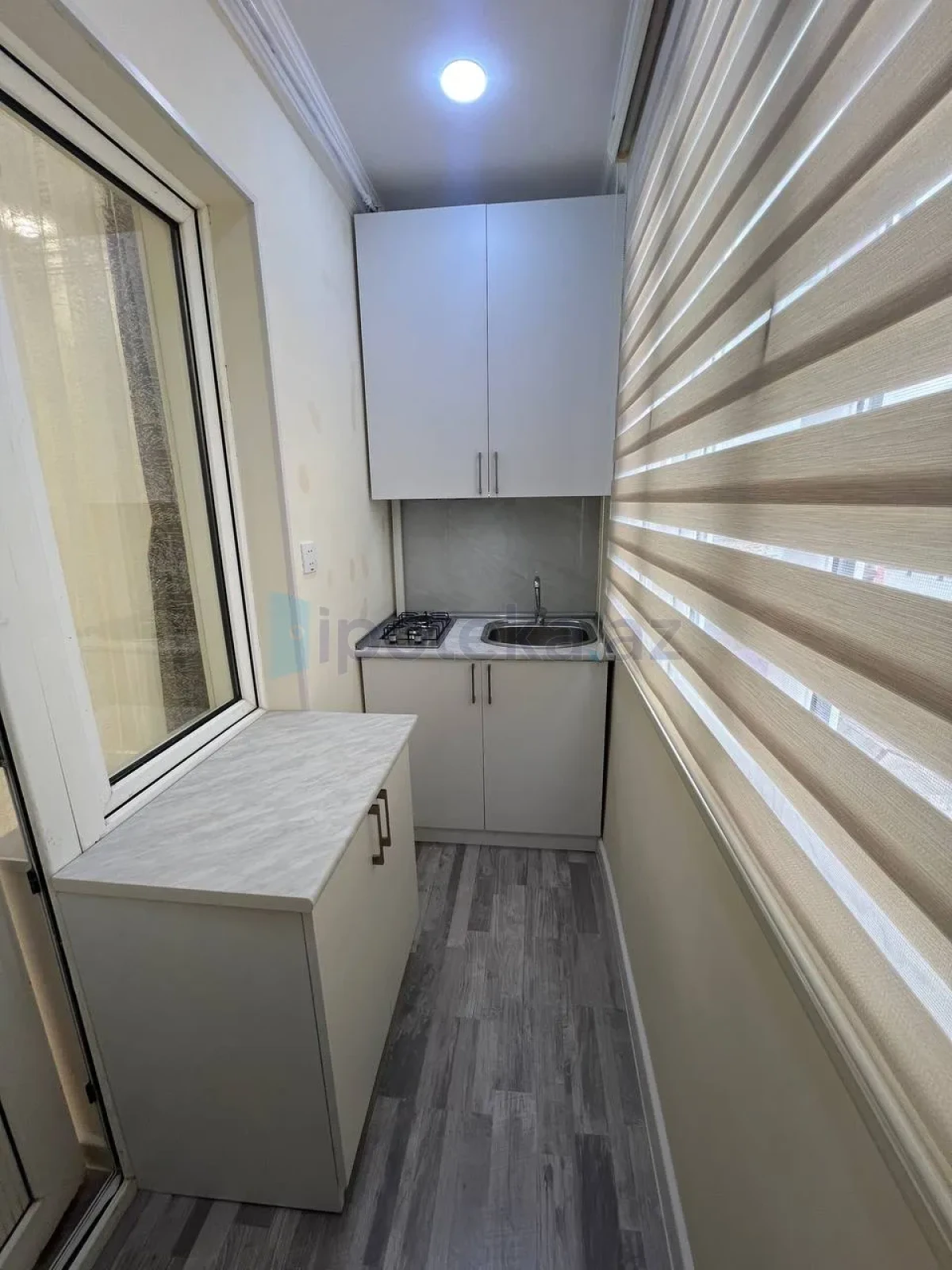 Satılır 2 otaqlı köhnə tikili 70 m²