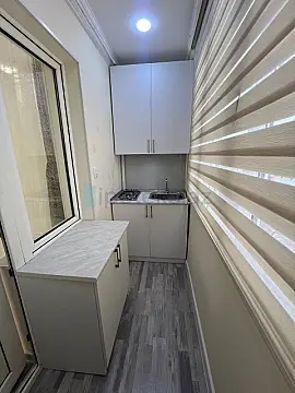 Satılır 2 otaqlı köhnə tikili 70 m²