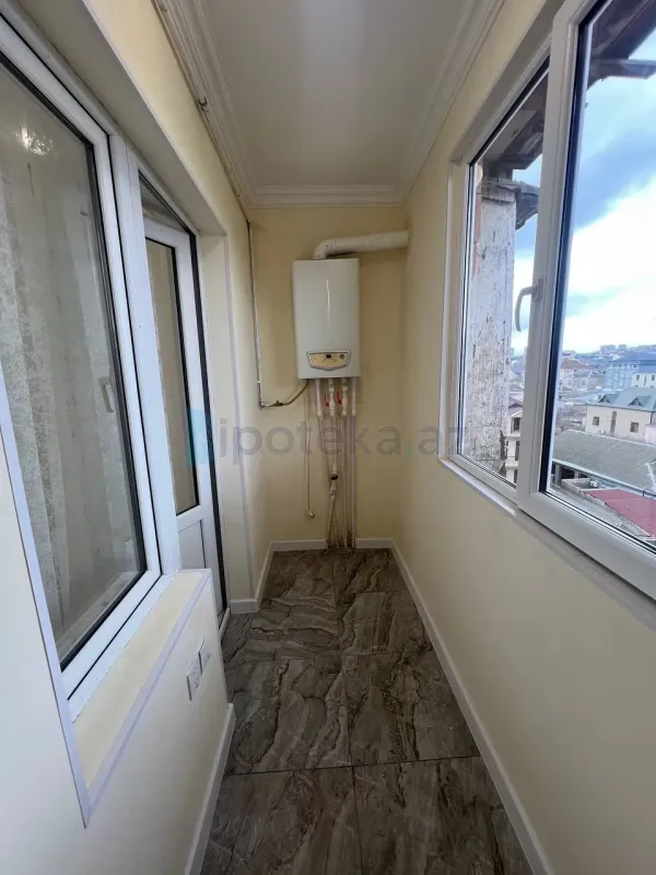 Satılır 2 otaqlı köhnə tikili 70 m²