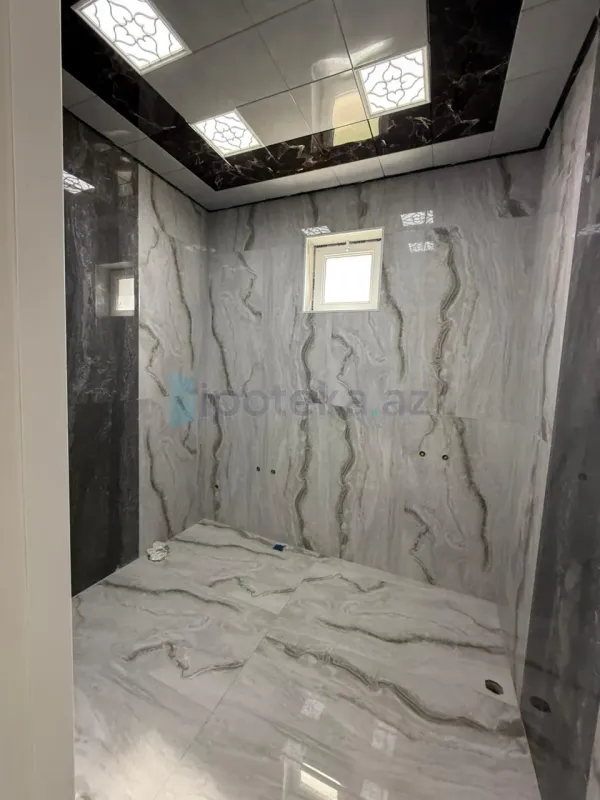 Satılır 6 otaqlı həyət evi 220 m²