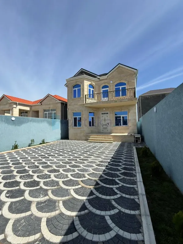 Satılır 6 otaqlı həyət evi 220 m²