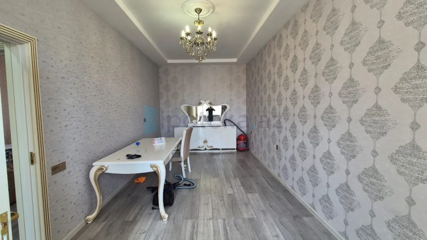 Satılır 2 otaqlı həyət evi 125 m²