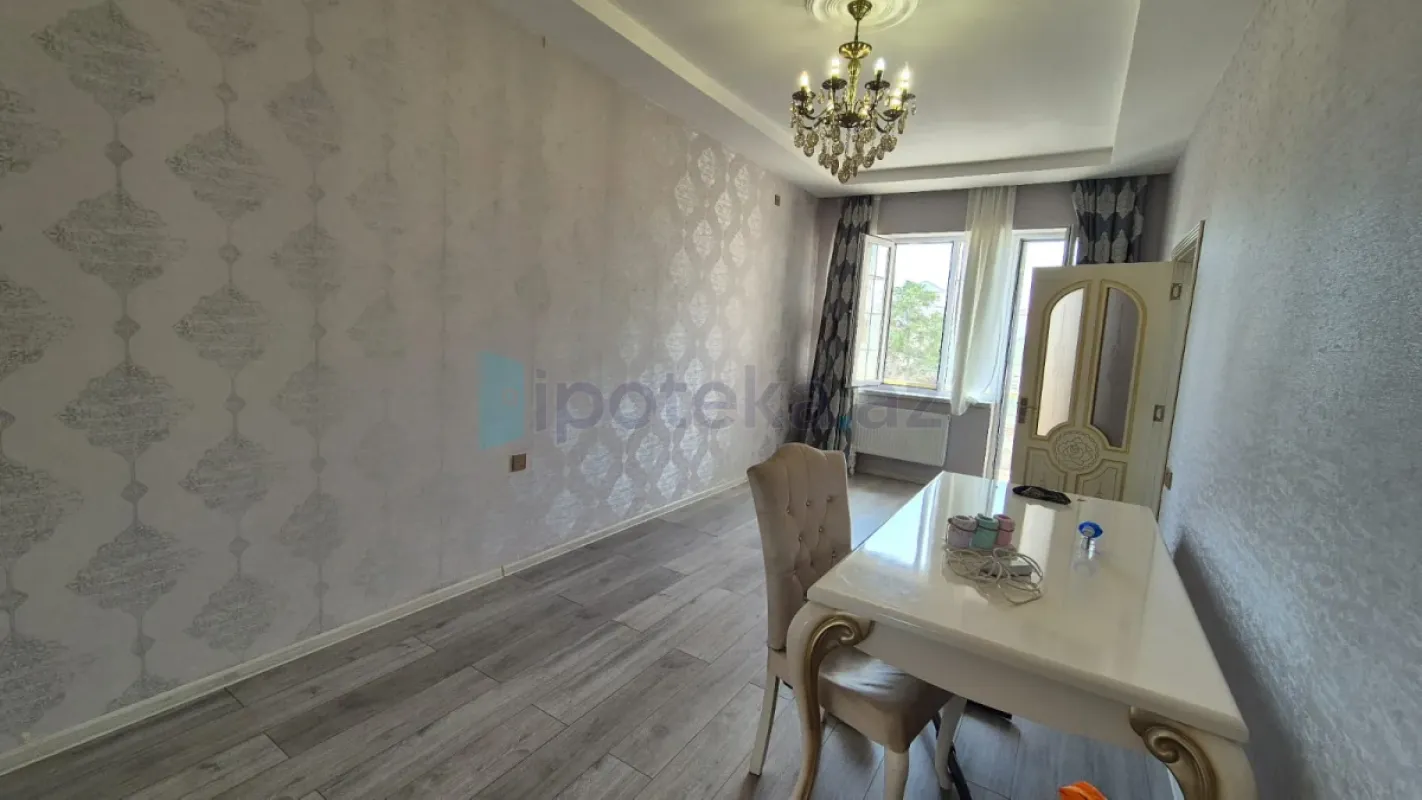 Satılır 2 otaqlı həyət evi 125 m²