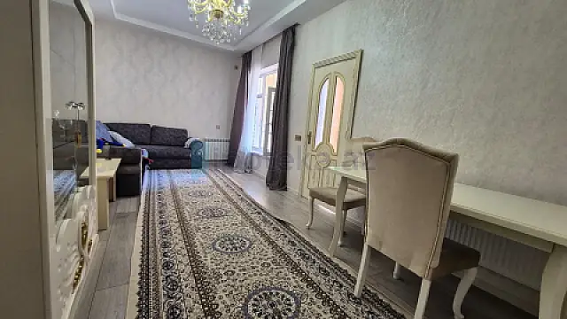 Satılır 2 otaqlı həyət evi 125 m²