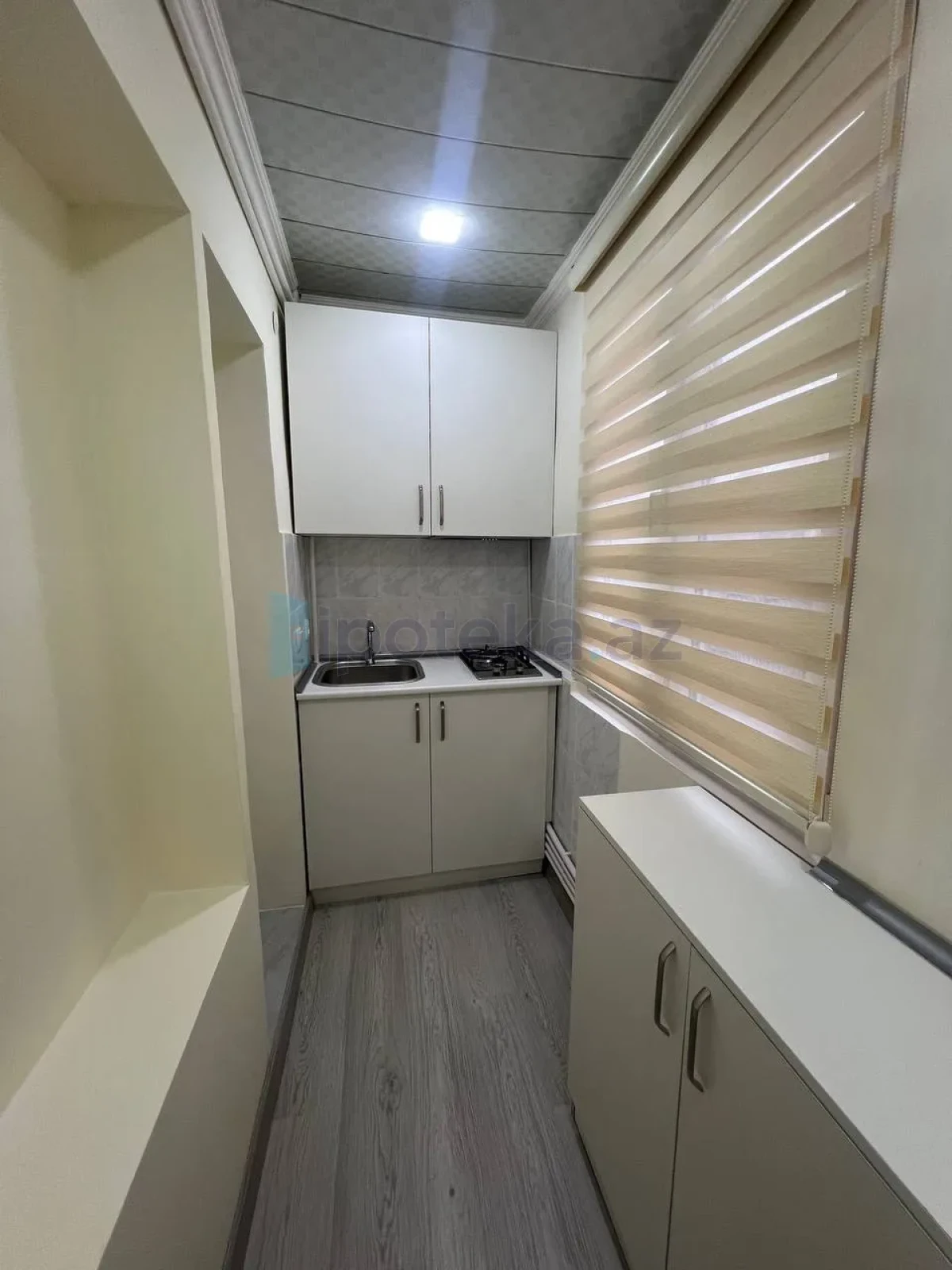 Satılır 1 otaqlı köhnə tikili 50 m²