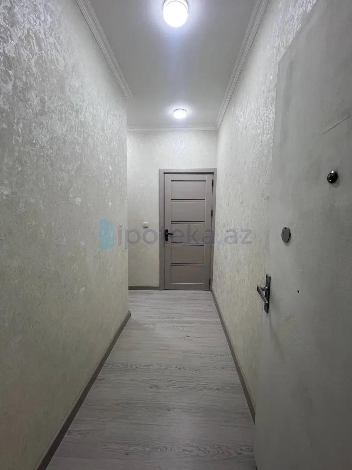 Satılır 1 otaqlı köhnə tikili 50 m²