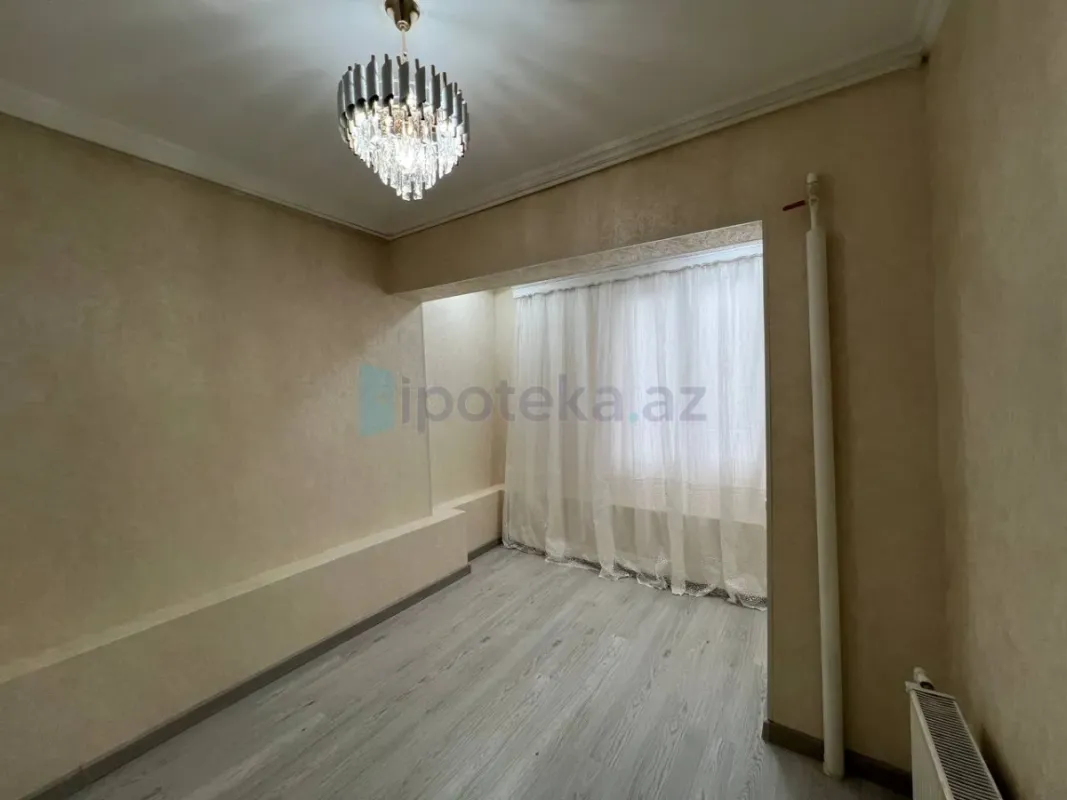 Satılır 1 otaqlı köhnə tikili 50 m²
