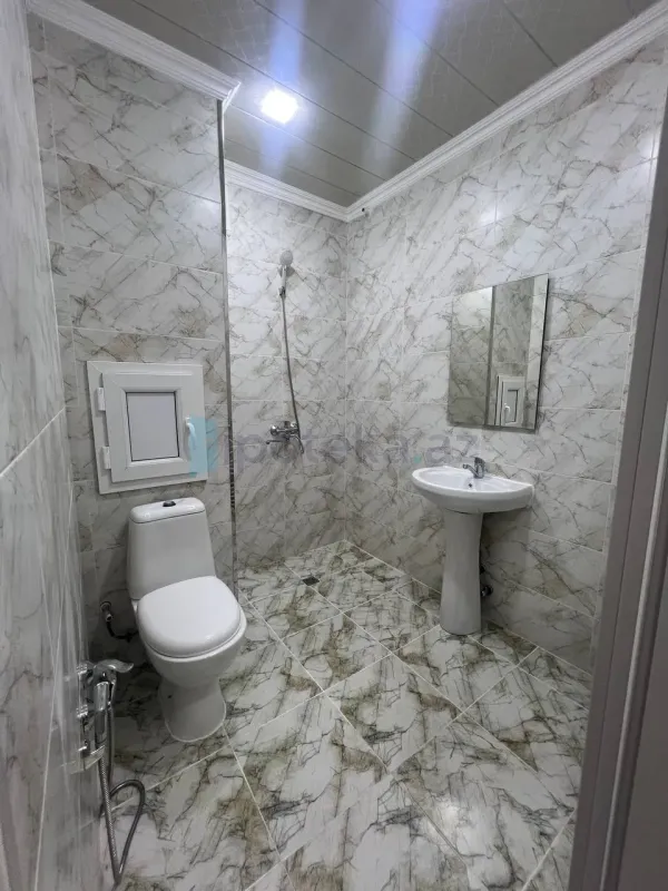 Satılır 1 otaqlı köhnə tikili 50 m²