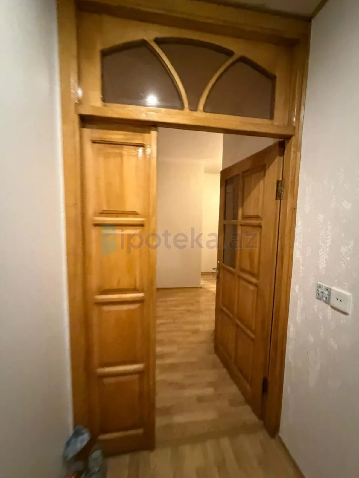 Satılır 3 otaqlı köhnə tikili 85 m²