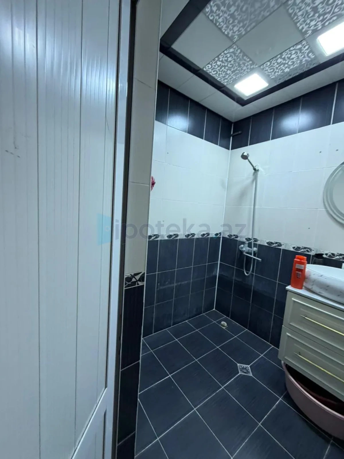 Satılır 3 otaqlı köhnə tikili 85 m²